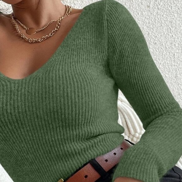 green rib knit sweater chic classic casual fall winter trending - Picture 3 of 7